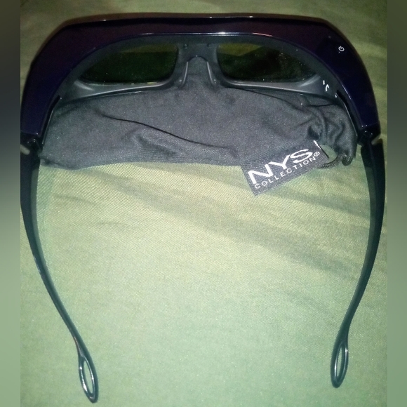 SONY 3D TV Glasses - Picture 5 of 8
